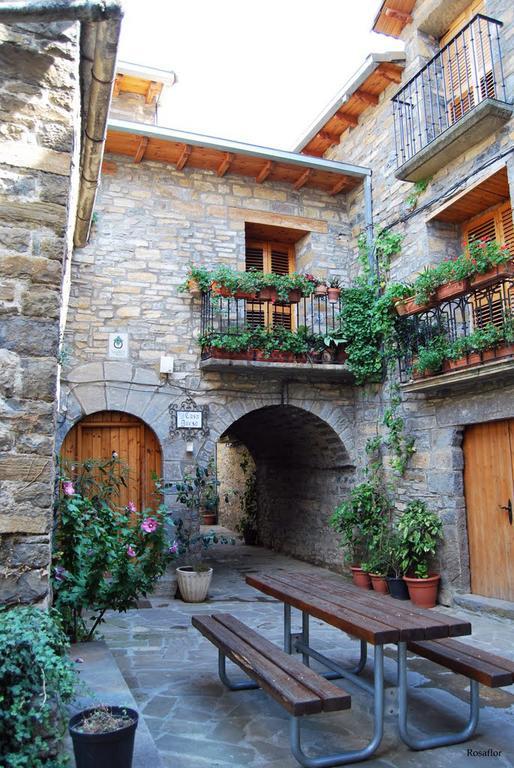 Gasthaus Casa Encuentra, En El Pirineo Al Lado De Ainsa El Pueyo de Araguás Exterior foto
